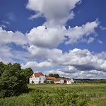 Haraldskaer Sinatur & Konference 4* فايل