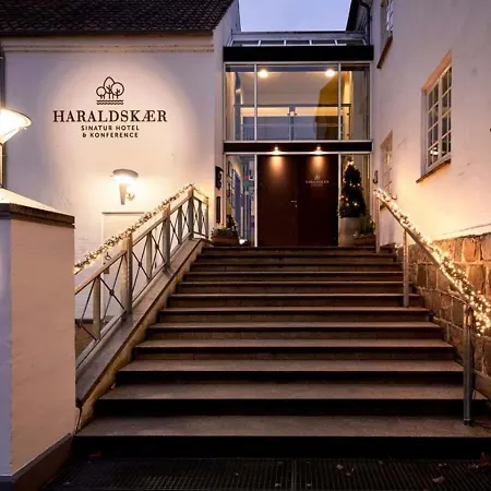 מלון Haraldskaer Sinatur & Konference 4*
